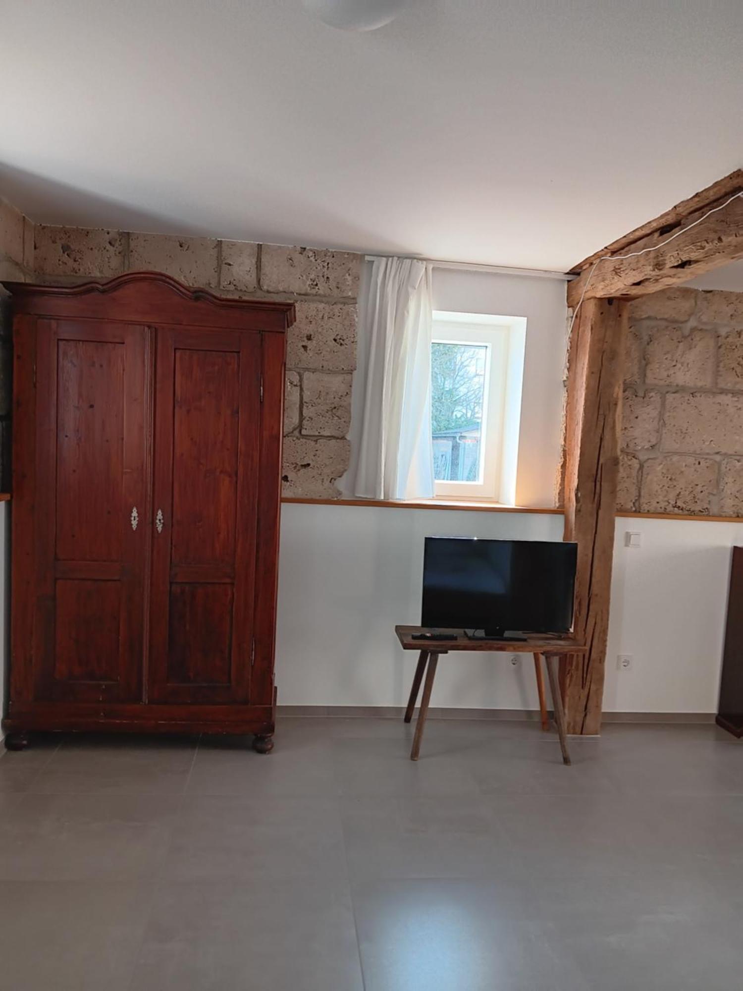 Will Apartment *